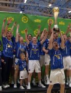 Mikil stemning þegar Framarar lyftu bikarnum (myndskeið)