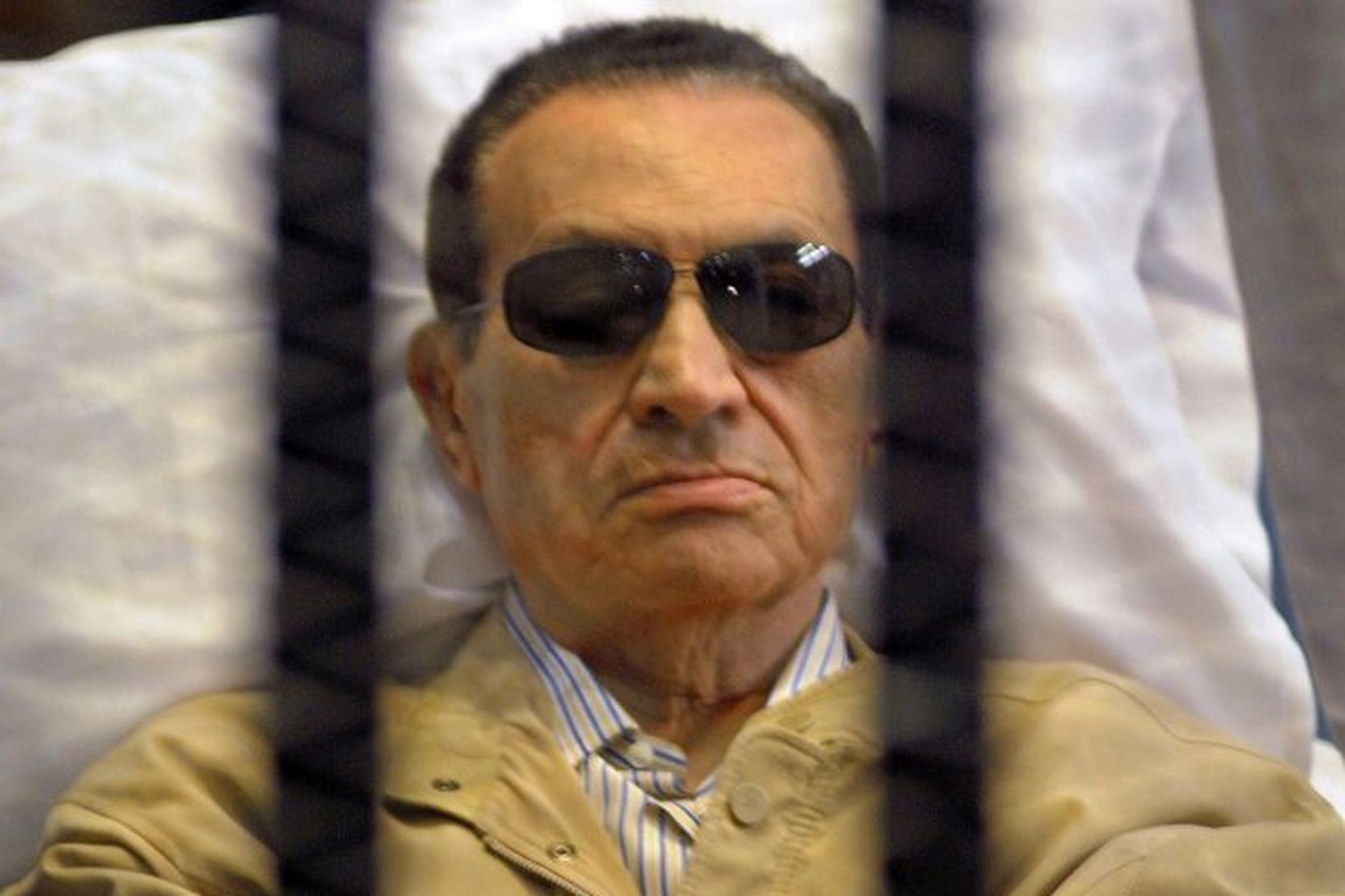 Hosni Mubarak í dómsal í Kaíró árið 2012.