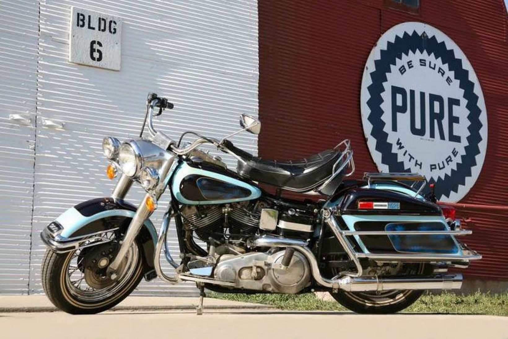 Harley-Davidson FLH 1200 Electra Glide mótorhjól Presley er metið tveggja …