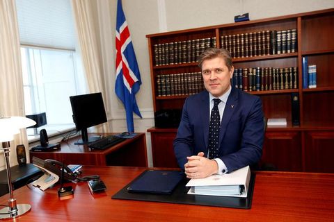 Bjarni Benediktsson photographed yesterday in his new office as Prime Minister.