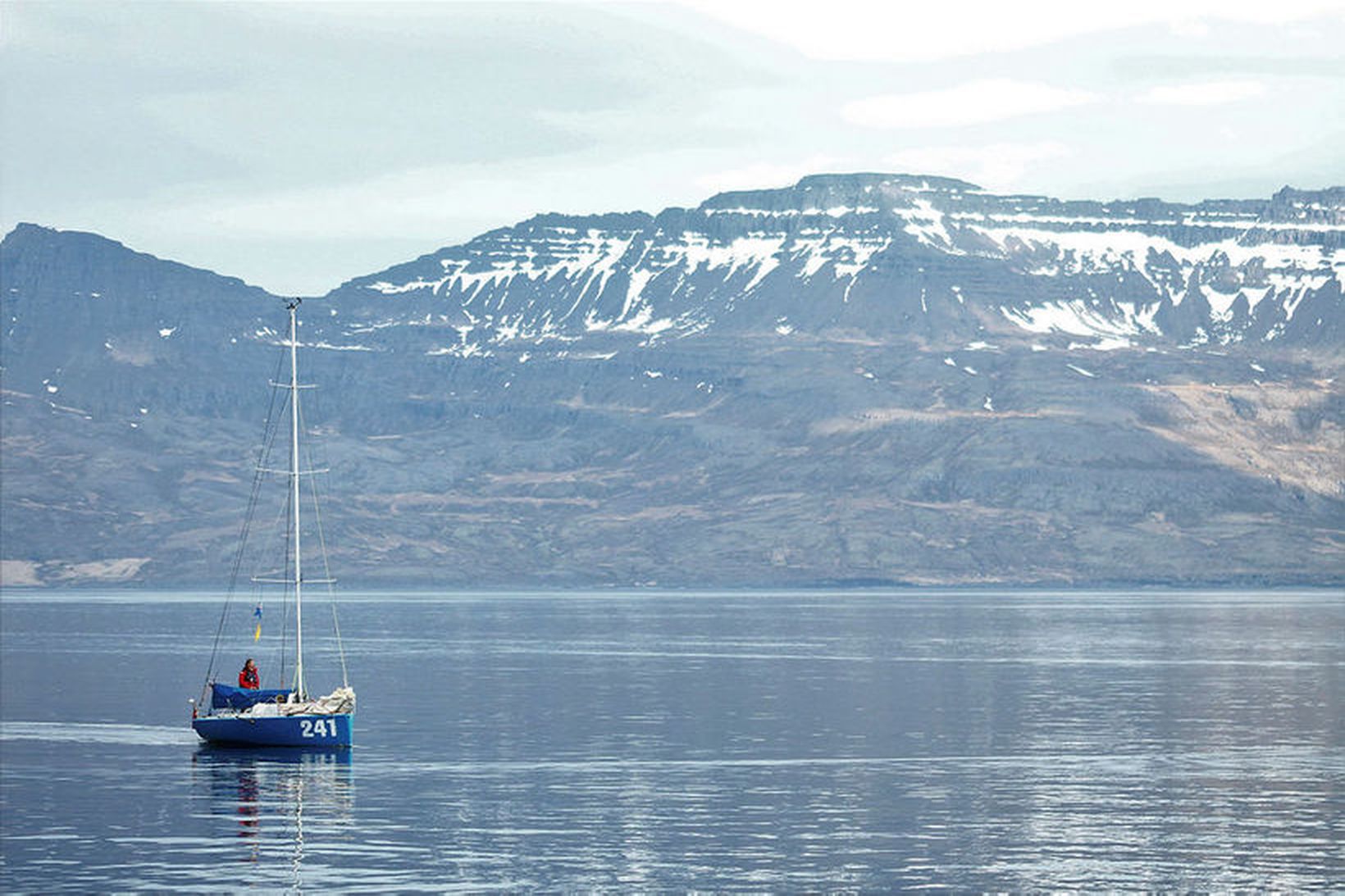 Andrew Bedwell kom inn til Norðfjarðar í gærkvöldi til að …