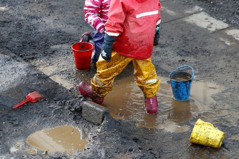 Foreldrarnir hafa stefnt Kennarasambandi Íslands og Félagi leikskólakennara.