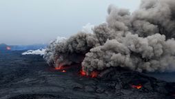 Magnað sjónarspil þegar grunnvatnið hvellsýður