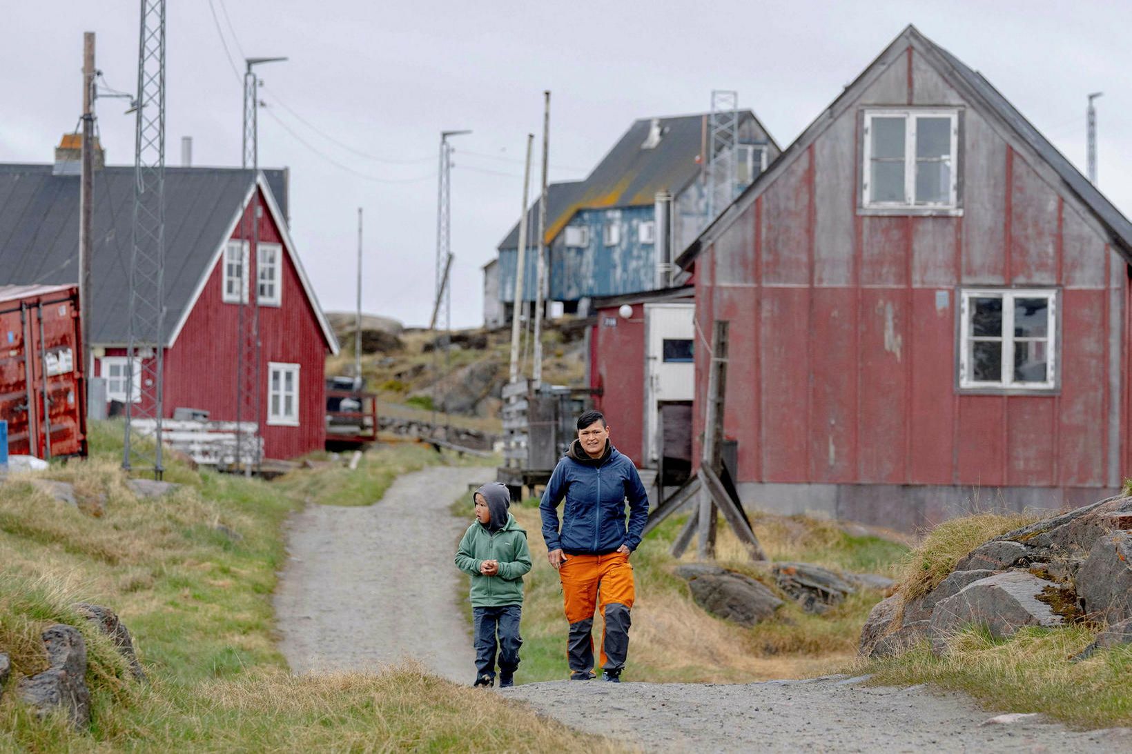 Frá þorpinu Attu í Qeqertalik á Vestur-Grænlandi.