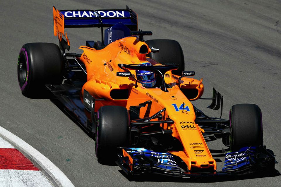 Fernando Alonso verður með nýja Renaultvél í McLarenbíl sínumí Montreal.