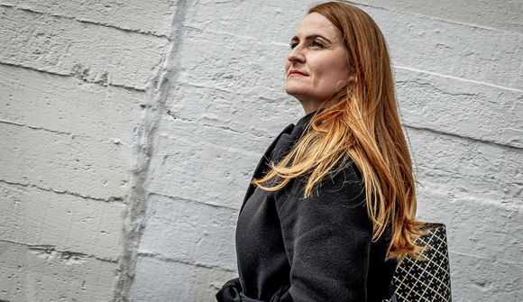Segir mun á áhættu í Grindavík og í Bláa lóninu