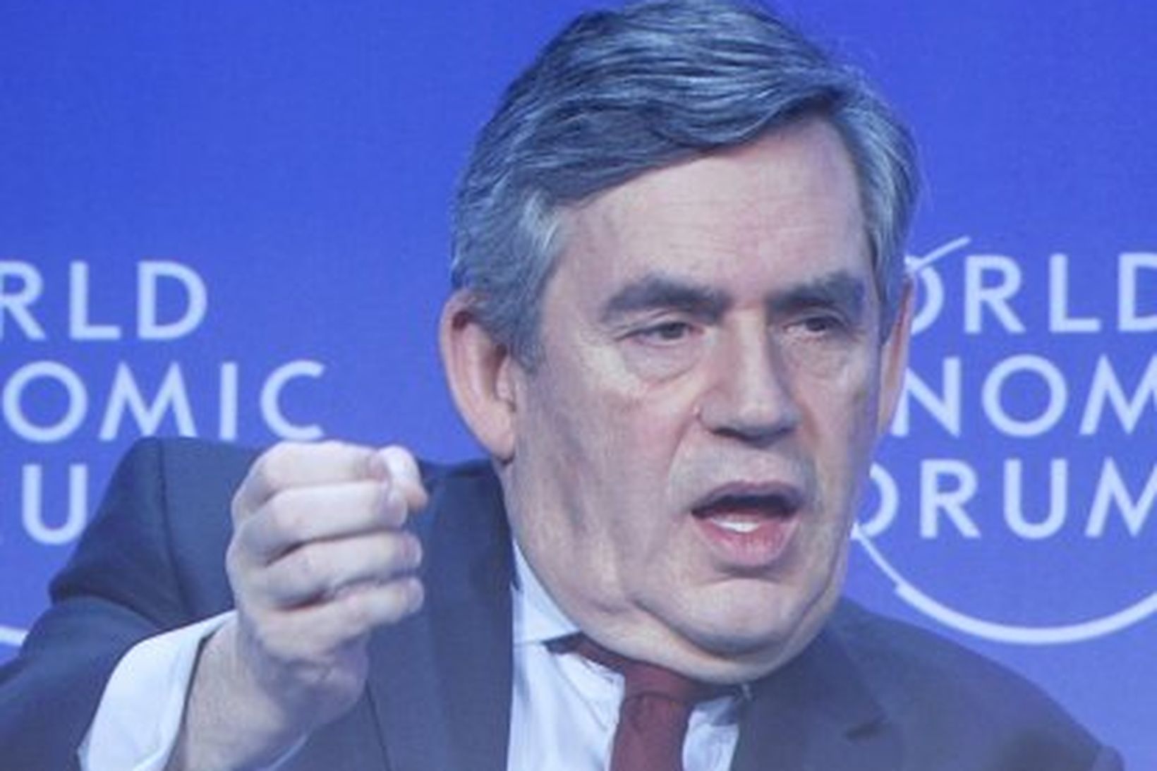 Gordon Brown talar á fundi World Economic Forum í dag
