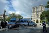 Lögregla skaut mann við Notre Dame