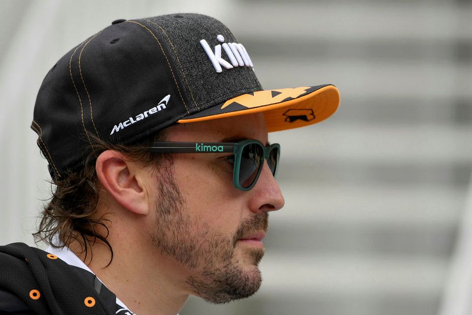 Fernando Alonso varar við of mikilli bjartsýni vegna nýja framvængsins.
