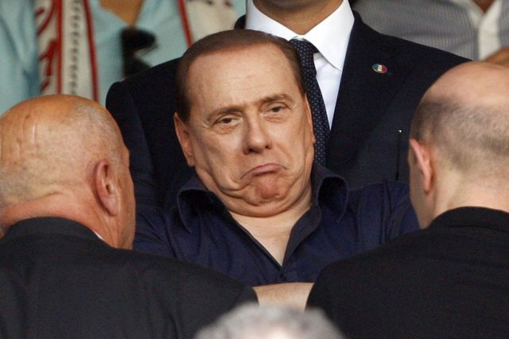 Silvio Berlusconi segist aldrei hafa greitt konum fyrir kynlíf.