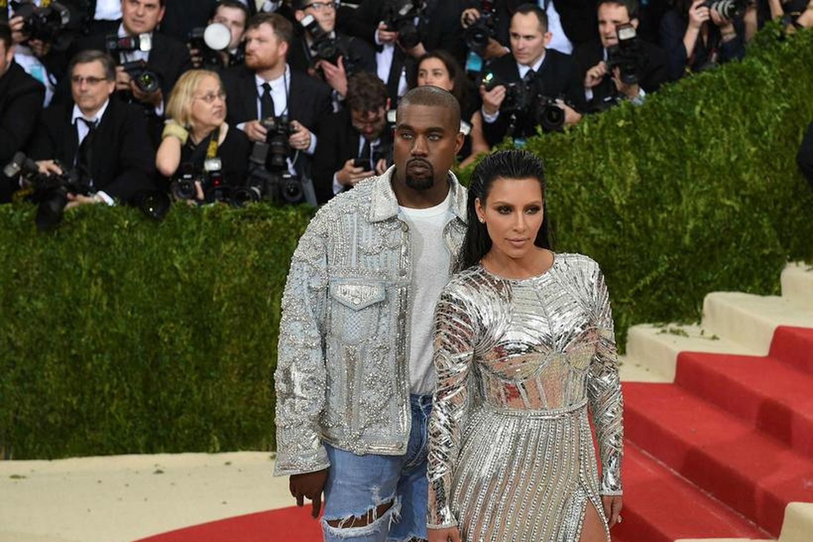 Kim Kardashian og Kanye West á Met Gala ballinu.