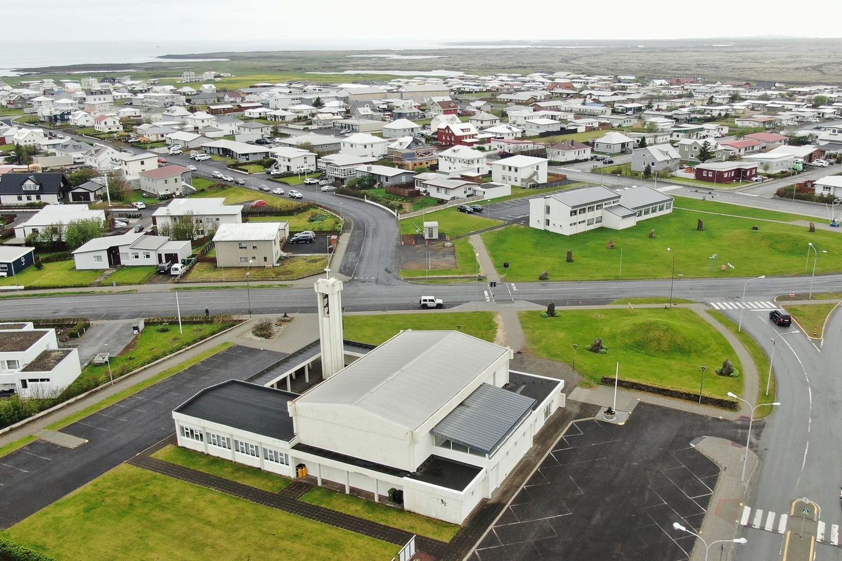 Fannar Jónasson, bæjarstjóri Grindavíkur, segir bæjaryfirvöld fylgjast vel með stöðunni.