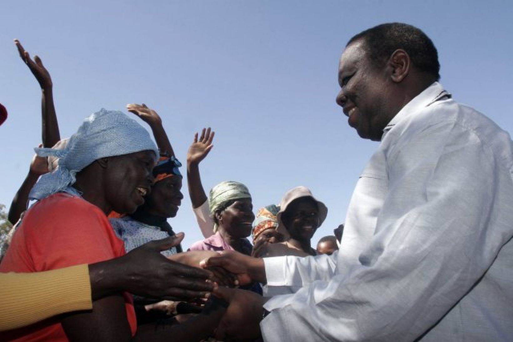 Morgan Tsvangirai á kosningafundi í Simbabve.