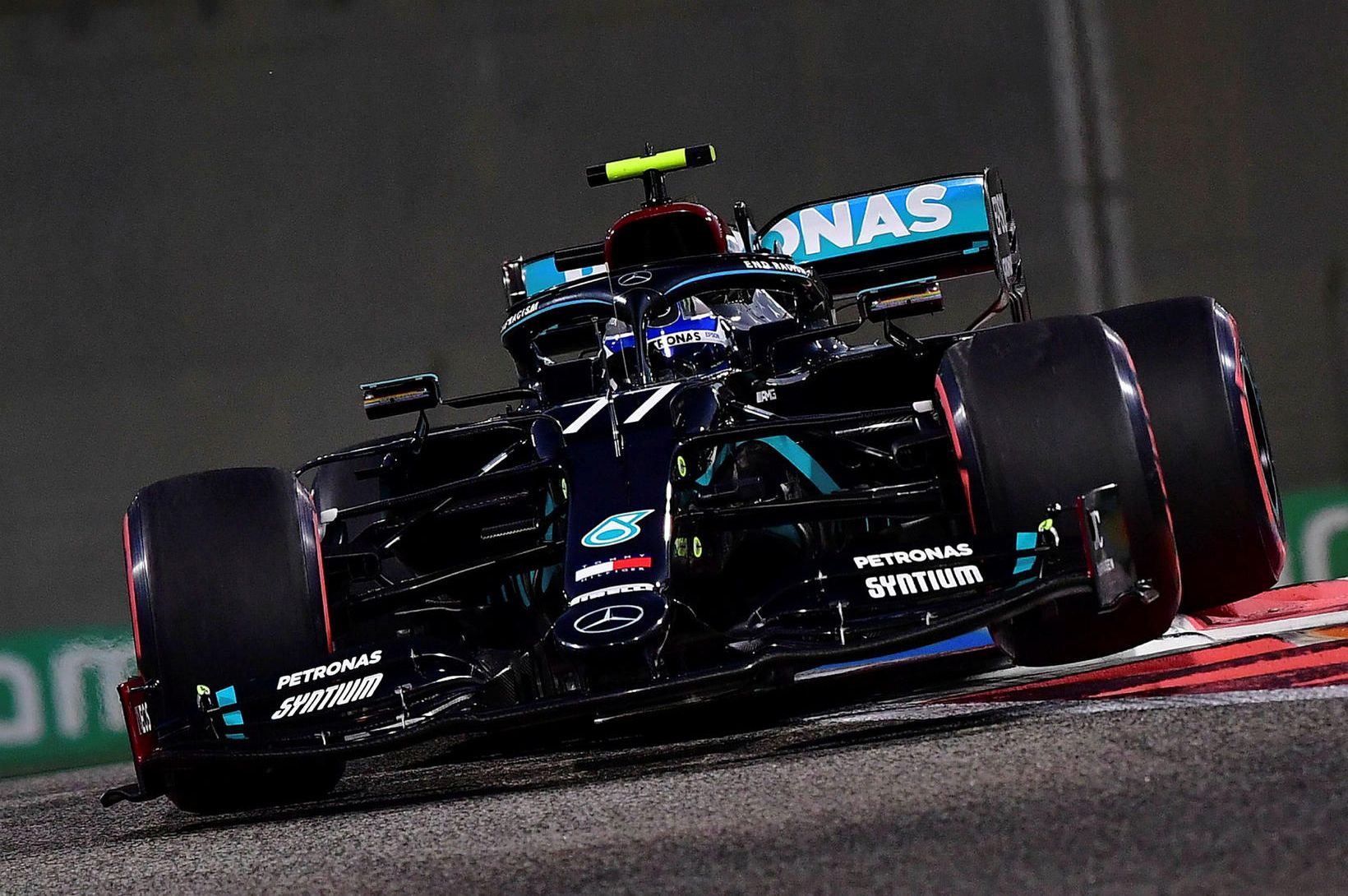 Bottas á toppnum