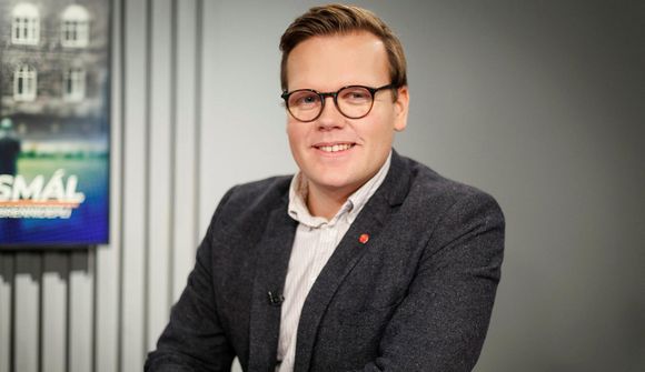 Reiknar ekki með frestun mála