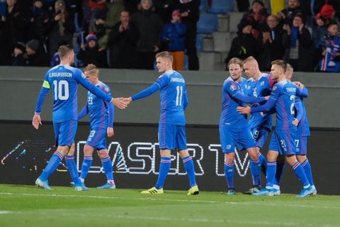 Celebrating Arnór Sigurðsson's goal.