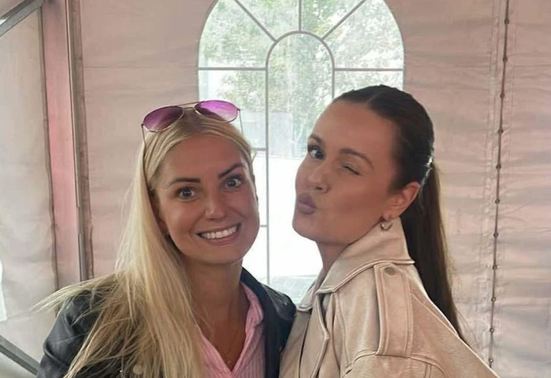 Lína Birgitta Sigurðardóttir with her friend recently at "Í hjarta Hafnarfjarðar" festival this weekend.