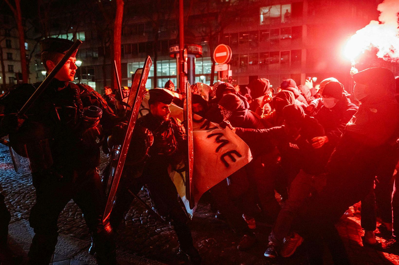 Lögreglan með mikinn viðbúnað fyrir landsleik