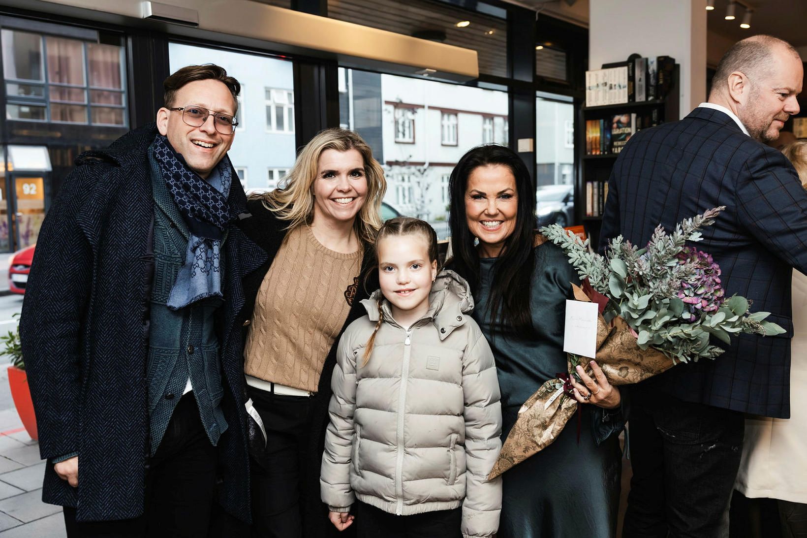 Marín fagnaði með vinum og fjölskyldu
