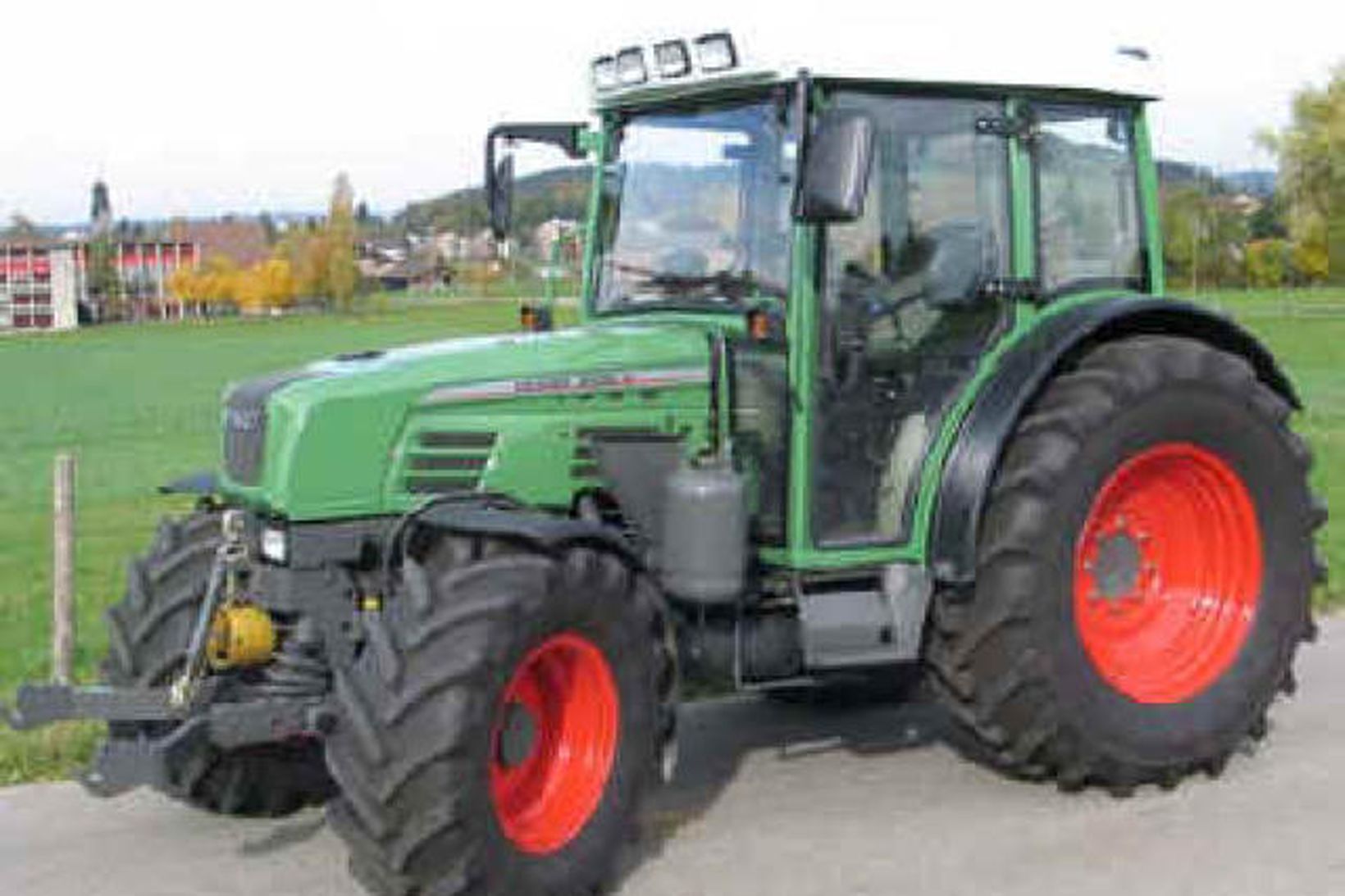 Fendt 209 dráttarvél. Mynd úr safni.