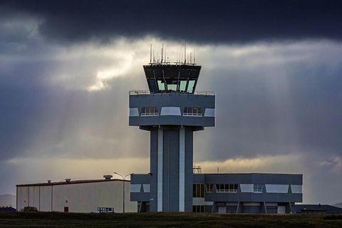 The control tower at Keflavík Airport. Police confirm that the reports were received.