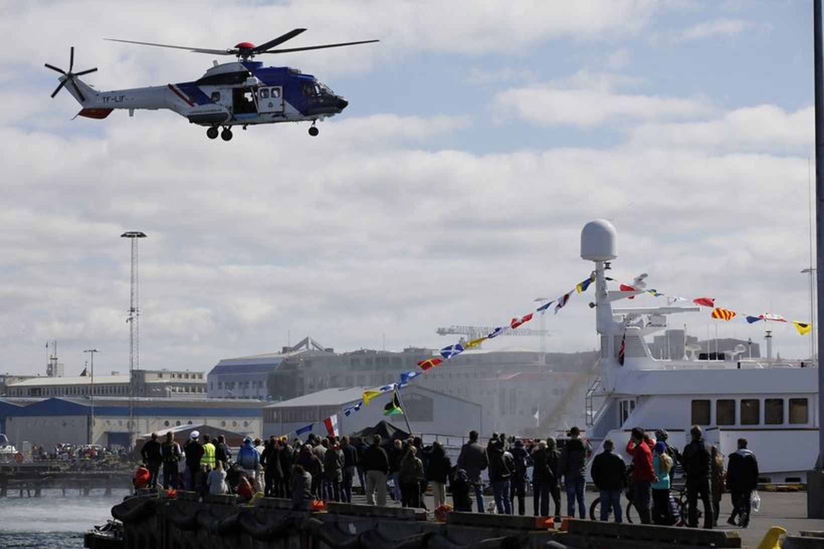 Fjölmargir tóku þátt í Hátíð hafsins í Reykjavík.