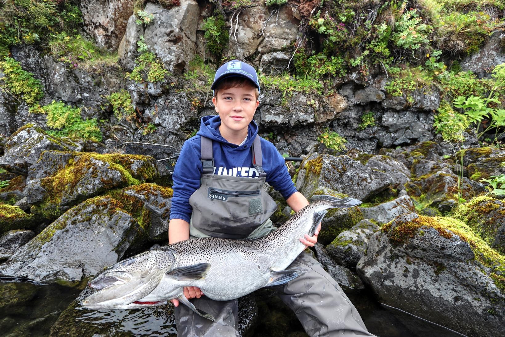 Adam með risaurriðan sem hann landaði í dag. Hann er …