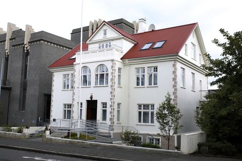 Hverfisgata 21 was the only residence considered fit for the King of Denmark in 1926.