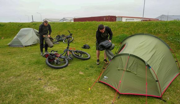 Flúði Grindavík á sokkaleistunum