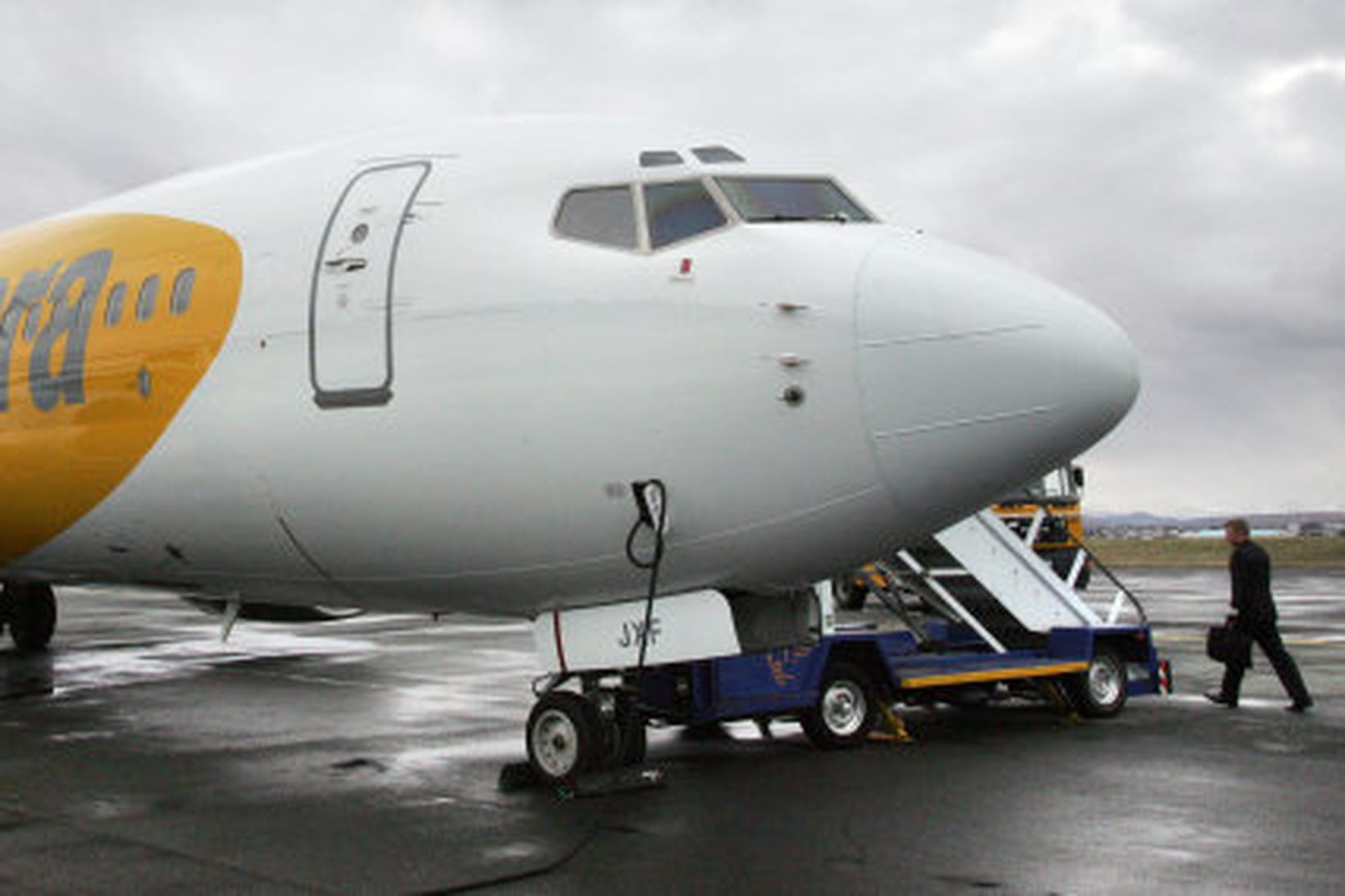 Boeing 737-800 farþegaþota Primera Air á Reykjavíkurflugvelli.