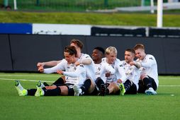 Arnór Borg Guðjohnsen, þriðji frá hægri, fagnar marki í leik með Vestra.