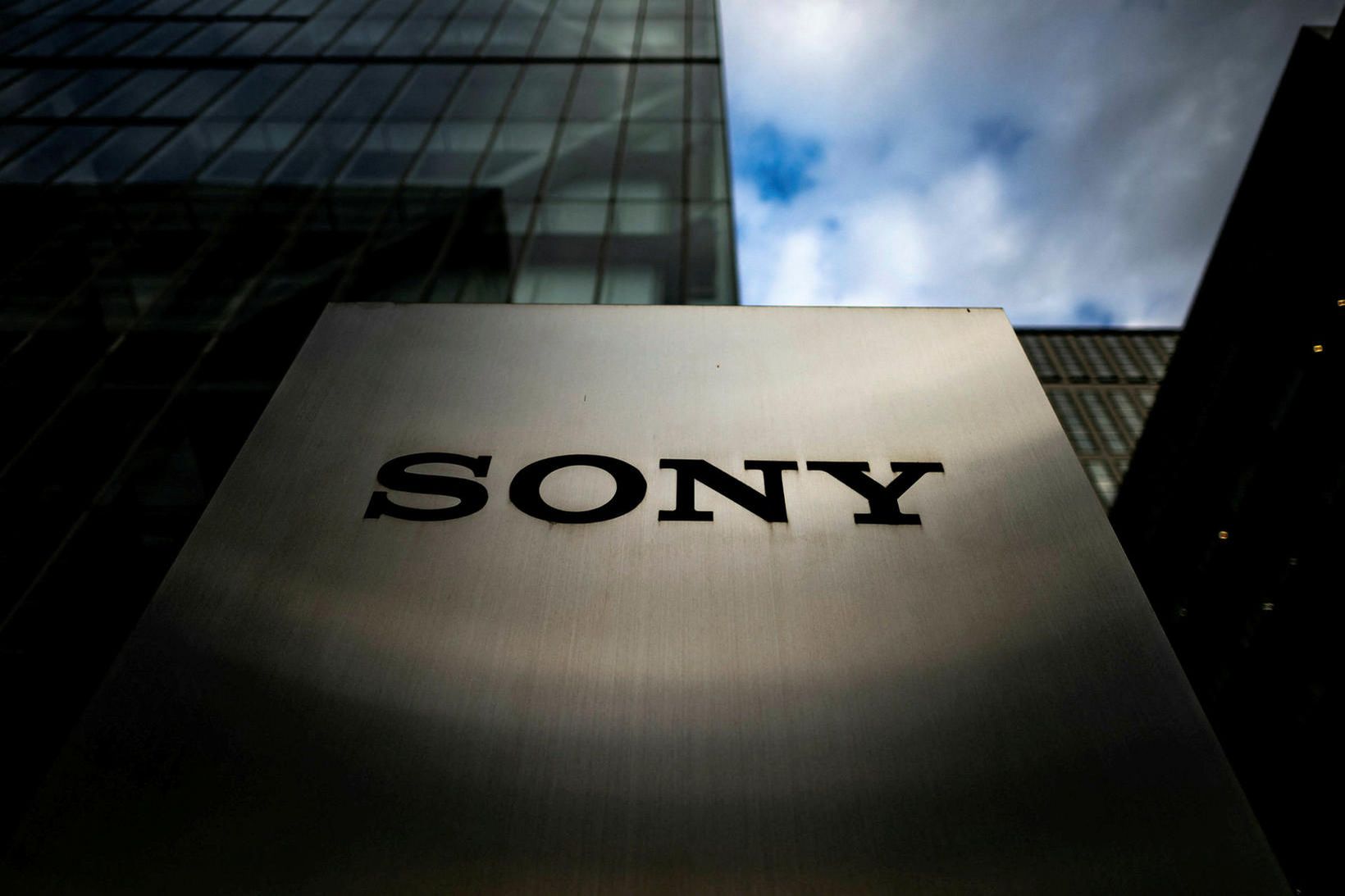 Óprúttnir aðilar hafa komist í gögn hjá Sony í tvígang …