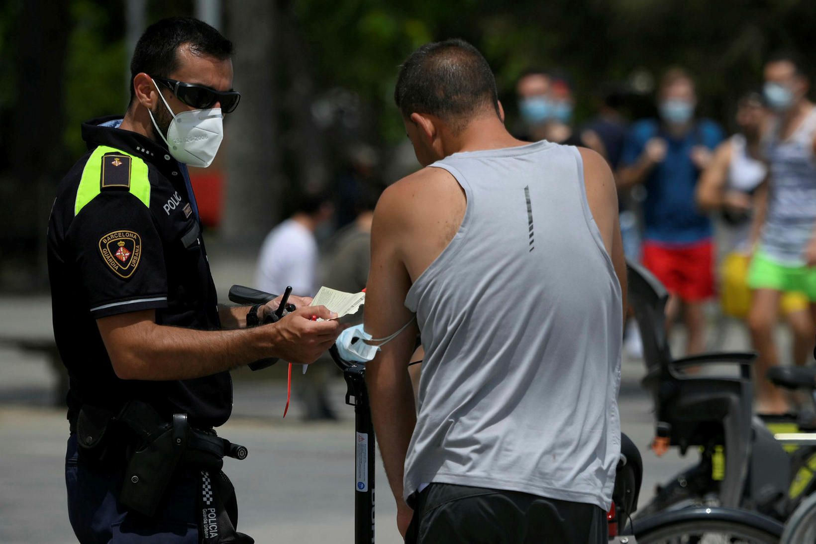 íbúar í Barcelona eru hvattir til að vera heima hjá …