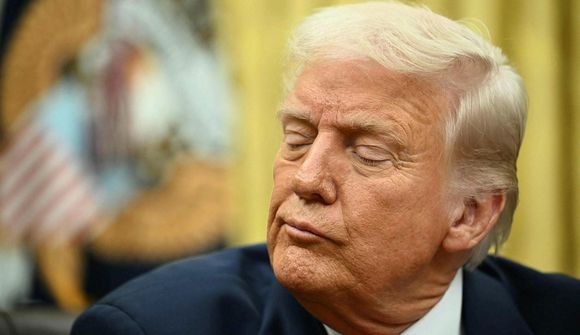 Markaðir tóku dýfu vegna tollahækkana Trumps