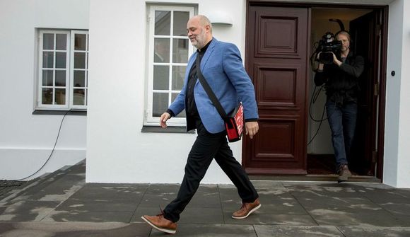 Logi Már braut kosningalög