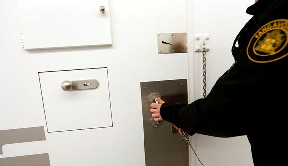 Fangelsi smekkfull: 70 í gæsluvarðhaldi 