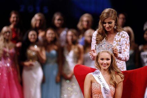 Who will inherit the crown from Arna Ýr Jónsdóttir, Miss Iceland 2015?