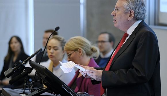 Vefurinn kominn í lag – „Hrundi undan álaginu“