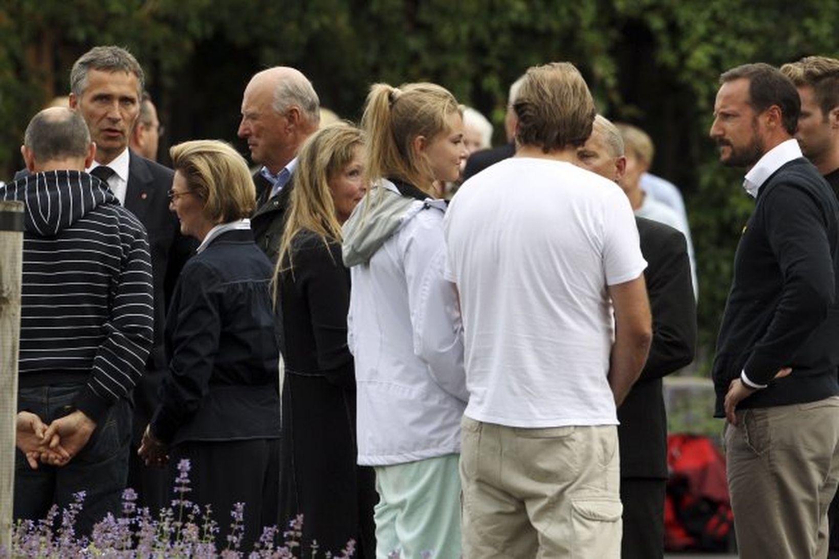 Konungshjónin, krónprinsinn og Stolgenberg í Sundvollen í dag.