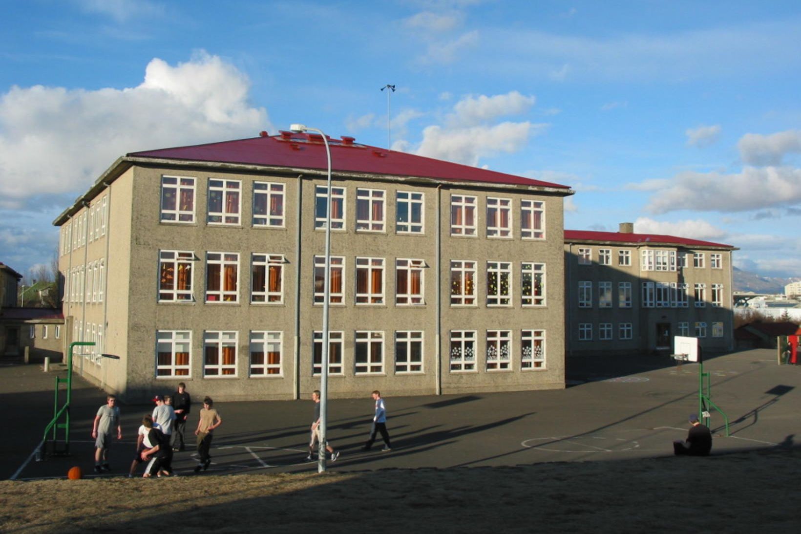 Laugarnesskóli í Reykjavík.