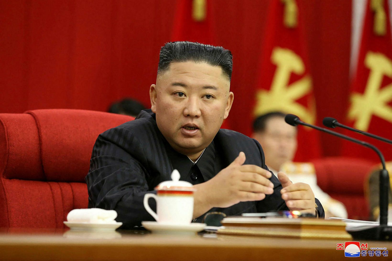 Kim Jong-un á landsfundi Verkamannaflokksins í gær.
