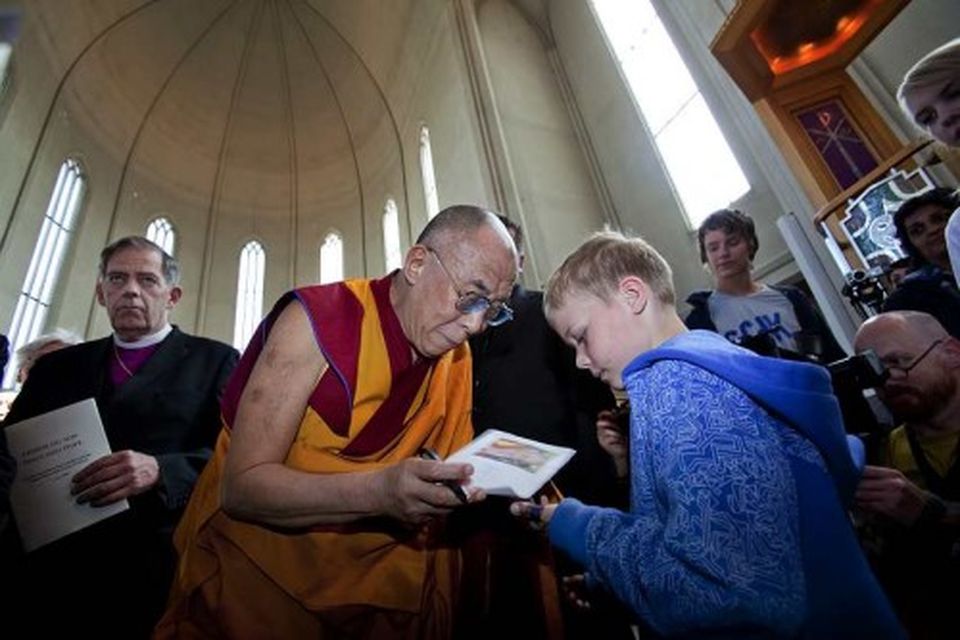 Börnin vildu hitta Dalai Lama.