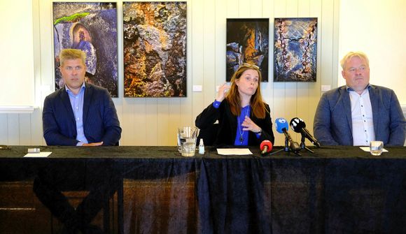 Ríkisstjórnin heldur ekki velli 
