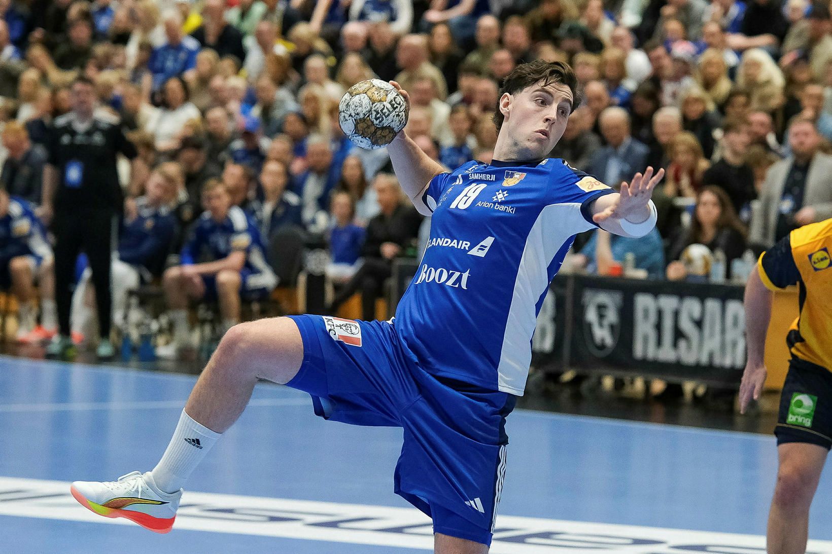 Orri óstöðvandi í toppslagnum