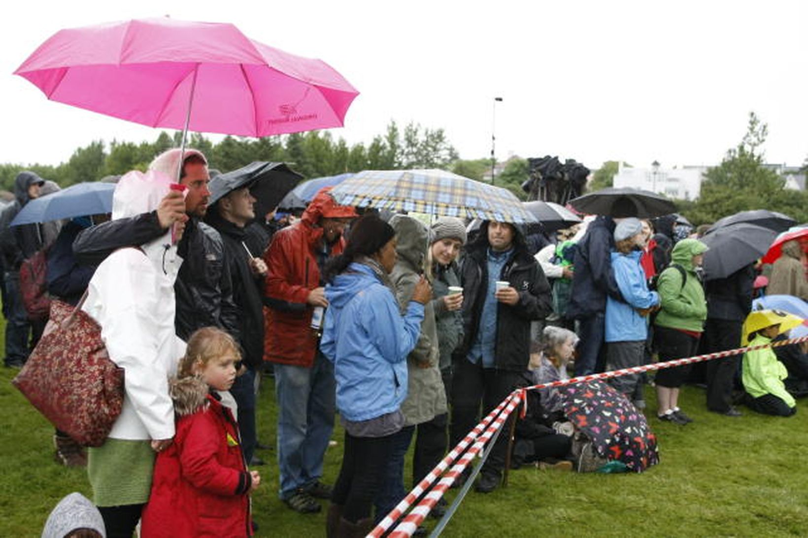 Búast má við rigningum með köflum sunnan- og austanlands en …