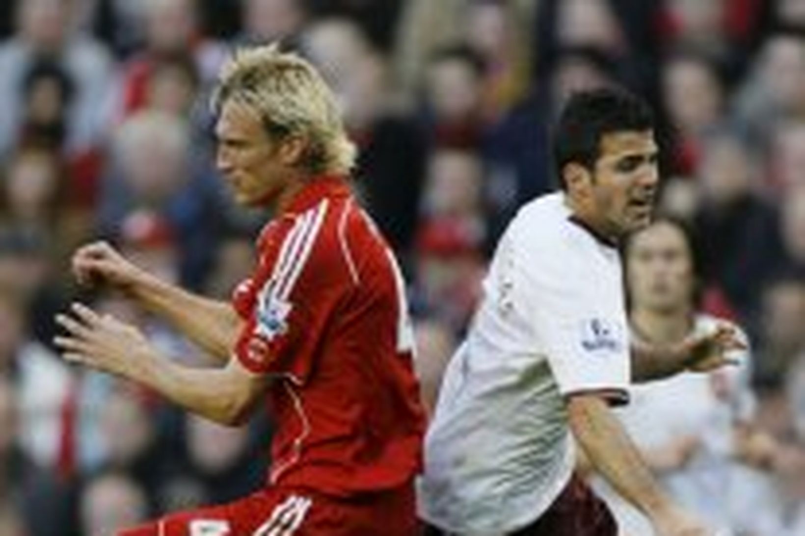 Fabregas og Sami Hyypia í léttum dans á Anfield í …