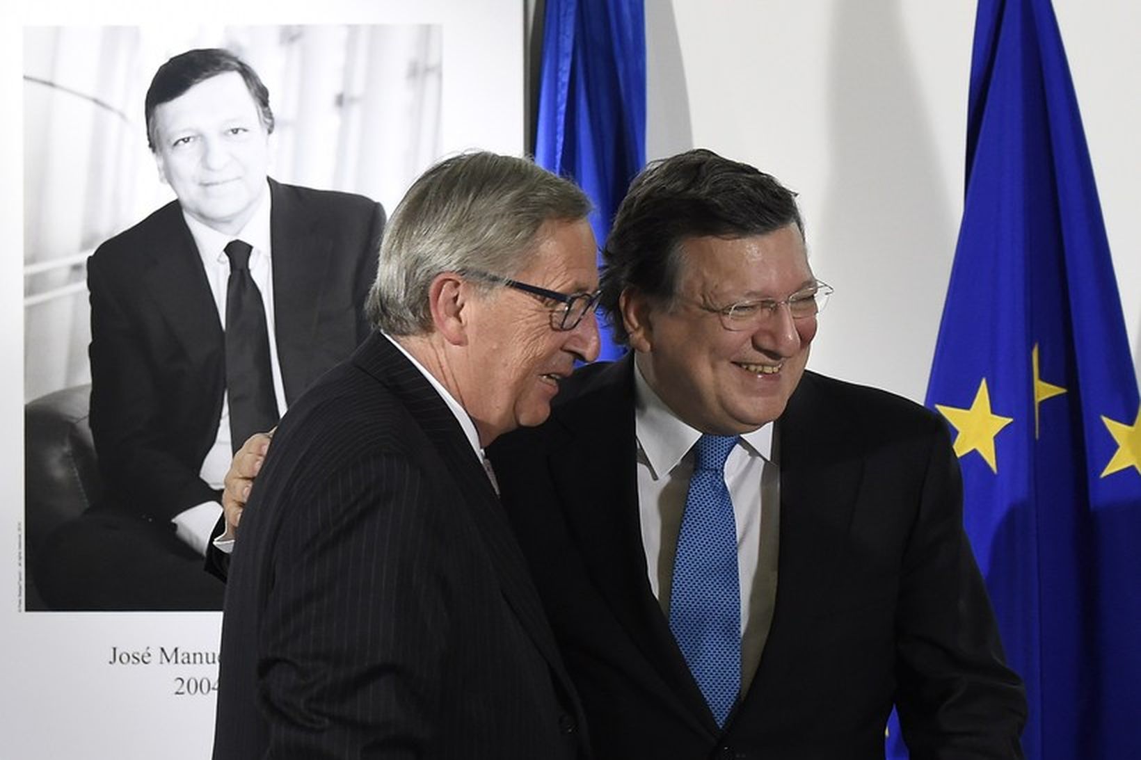 Jean-Claude Juncker, nýr forseti framkvæmdastjórnar ESB, ásamt forvera sínum í …