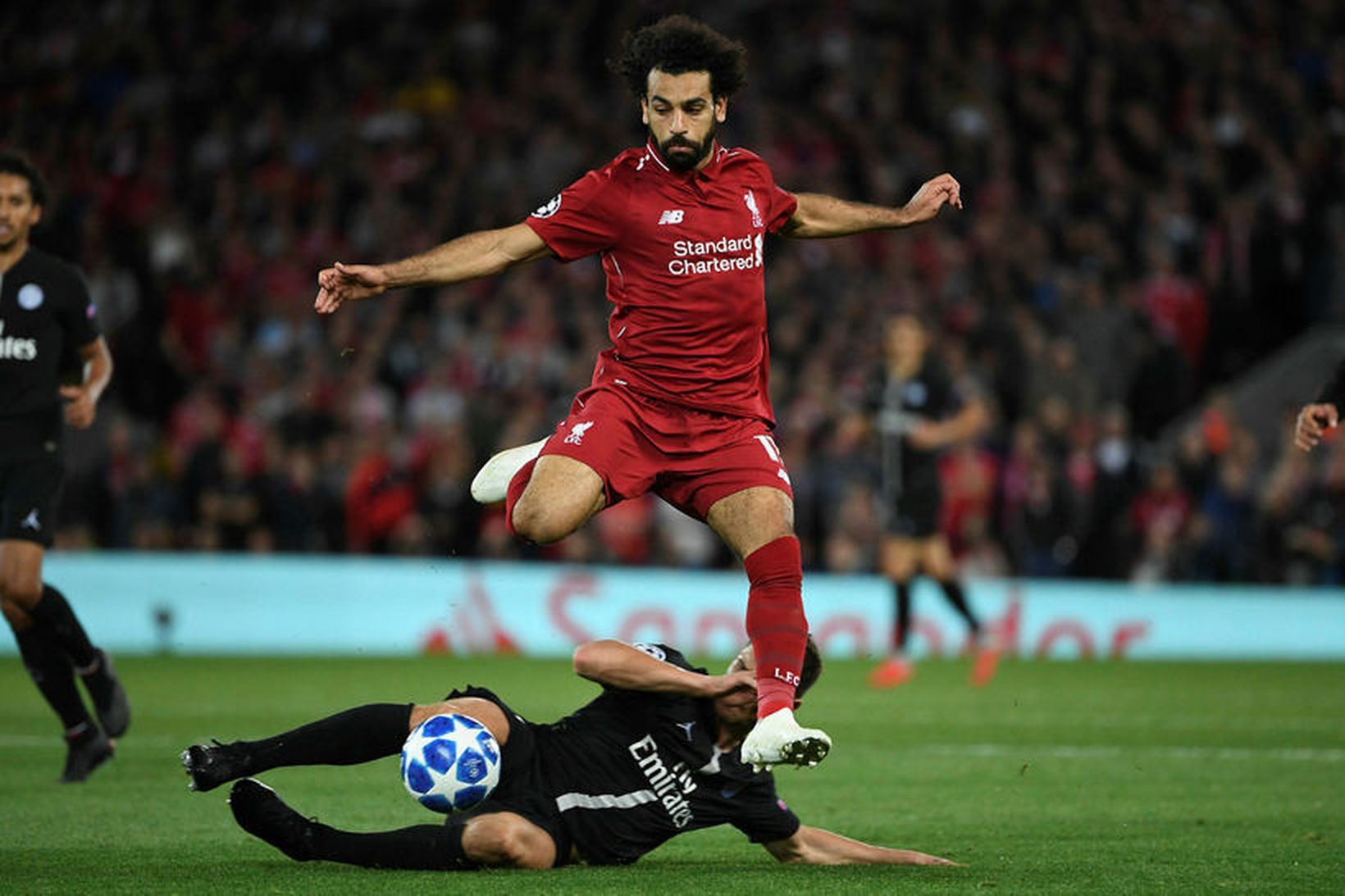 Mohamed Salah og félagar hans í Liverpool verða í beinni …