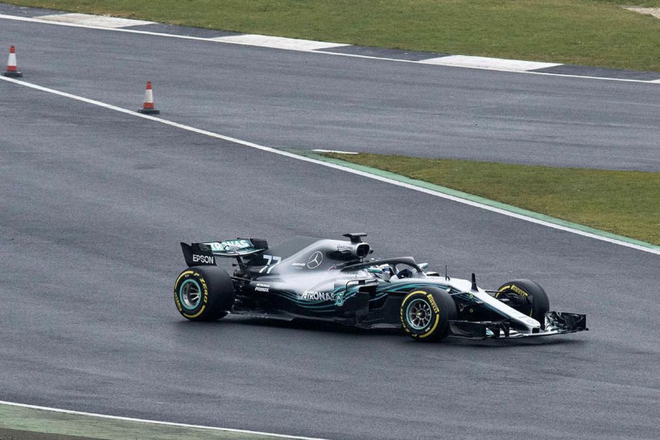 Valtteri Bottas frumekur 2018-bíl Mercedes í Silverstone.