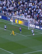 Eze skoraði tvö gegn Tottenham (myndskeið)